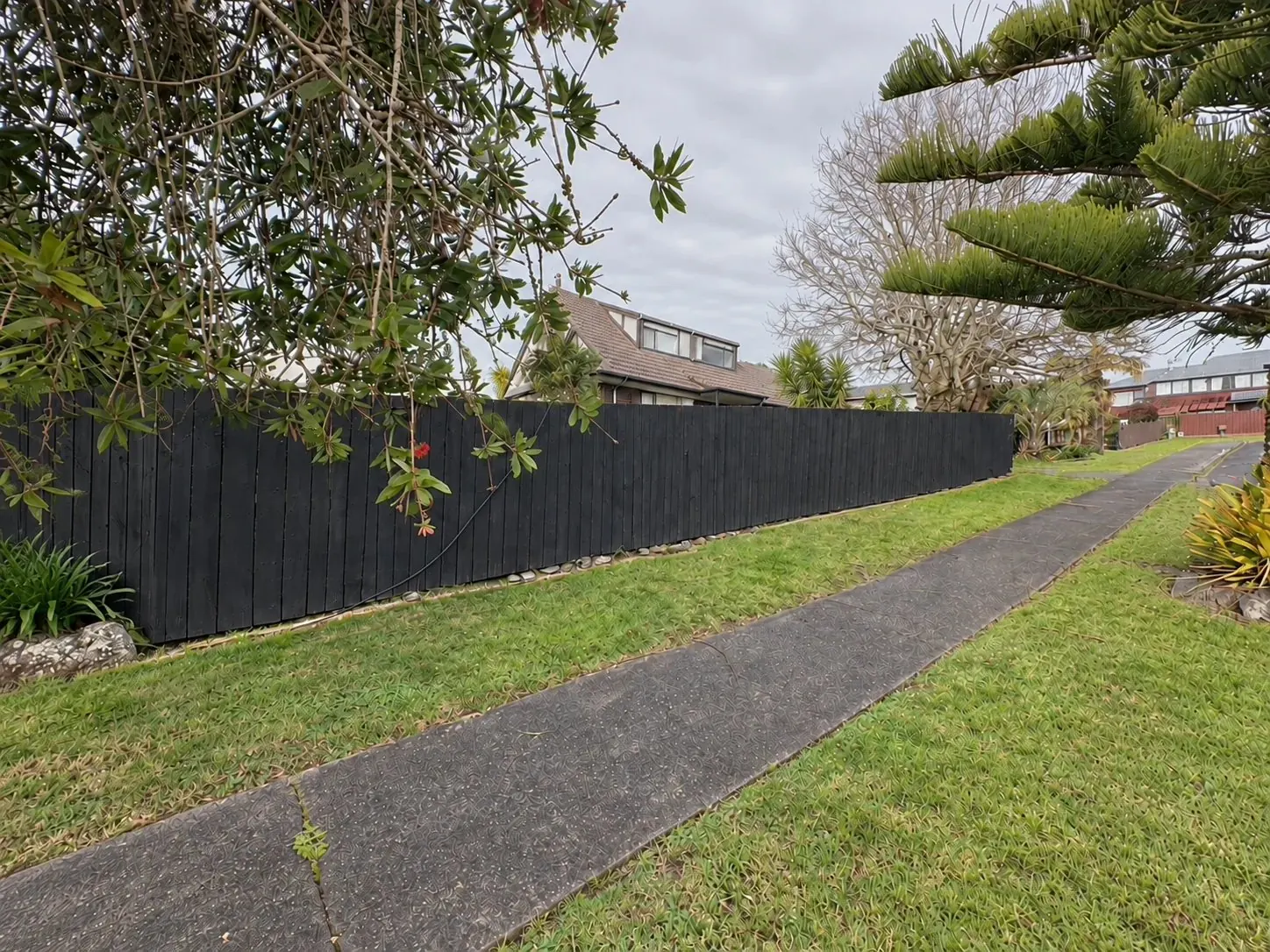 Fence Water Blasting & Repainting