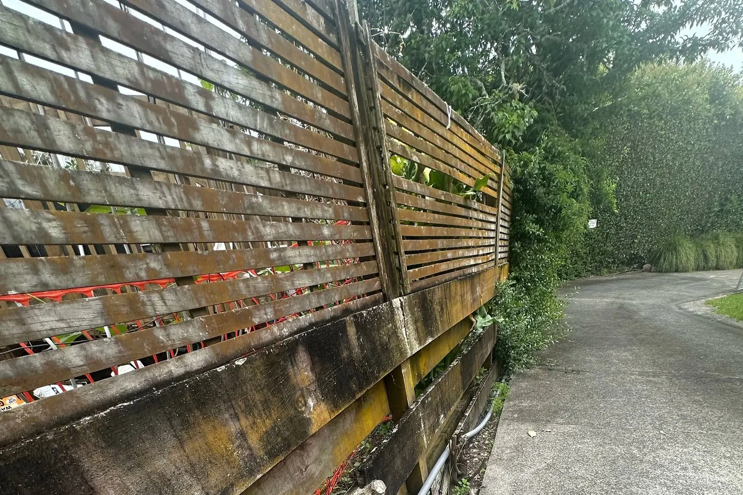 Timber fence replacement in Pakuranga